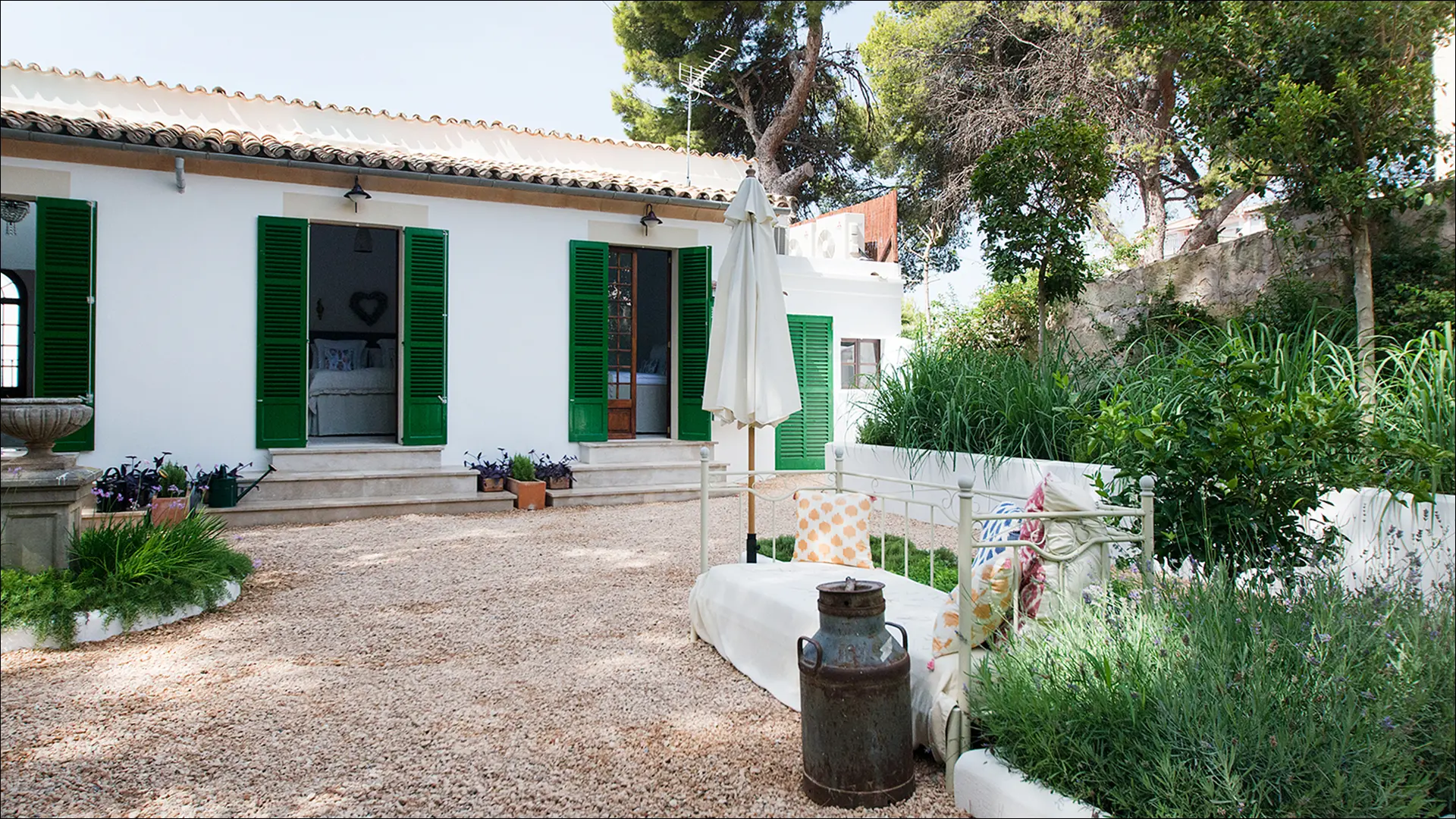 Mallorquin villa available for long-term rent in Cala Major, Palma