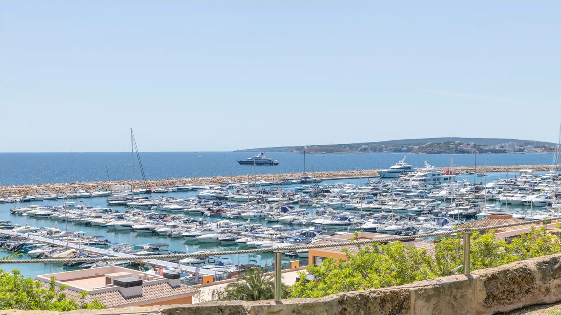 Las Terrazas de Portals Nous in Portals Nous with sea-view terraces and marina access. 