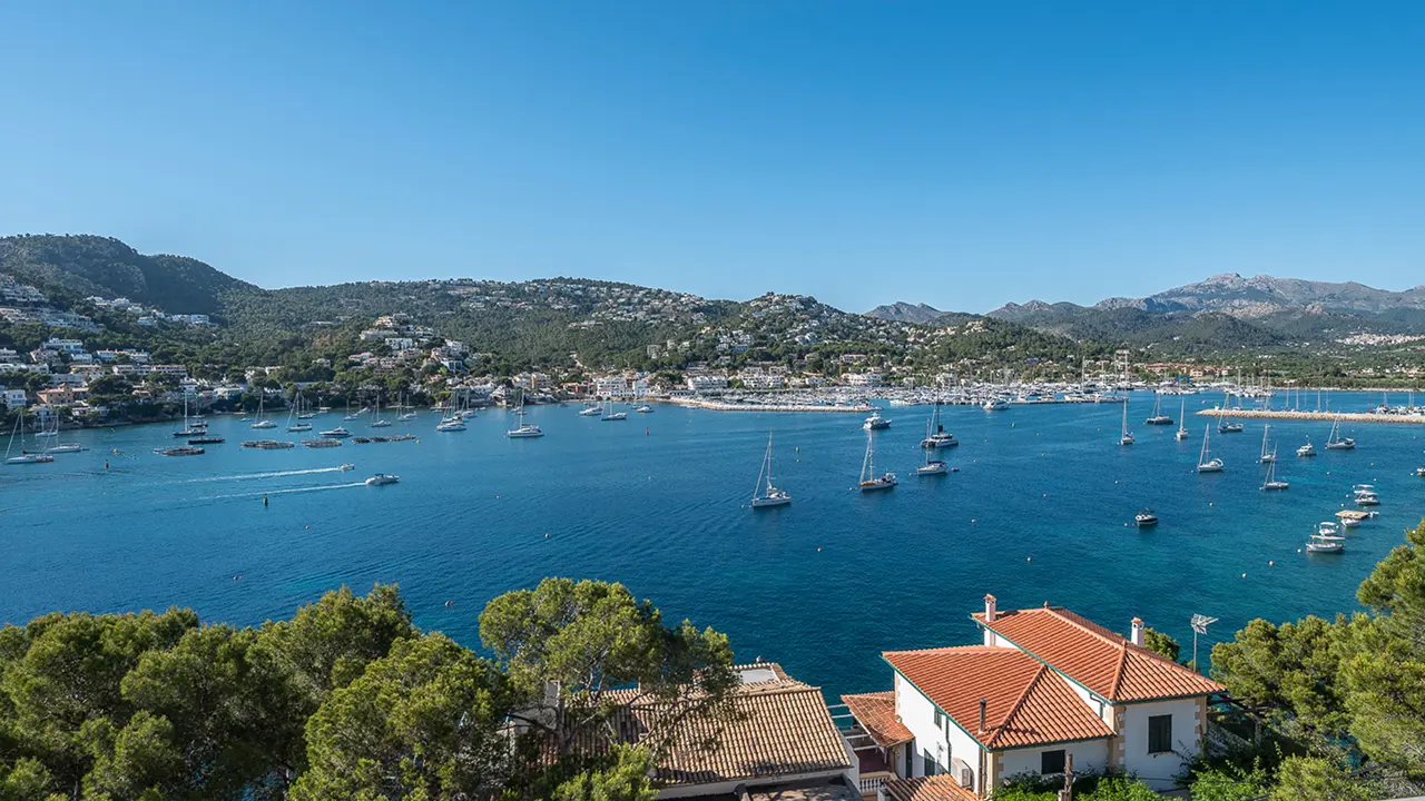 Puerto de Andratx_ Mediterranean Charm with Upscale Real Estate Nestled