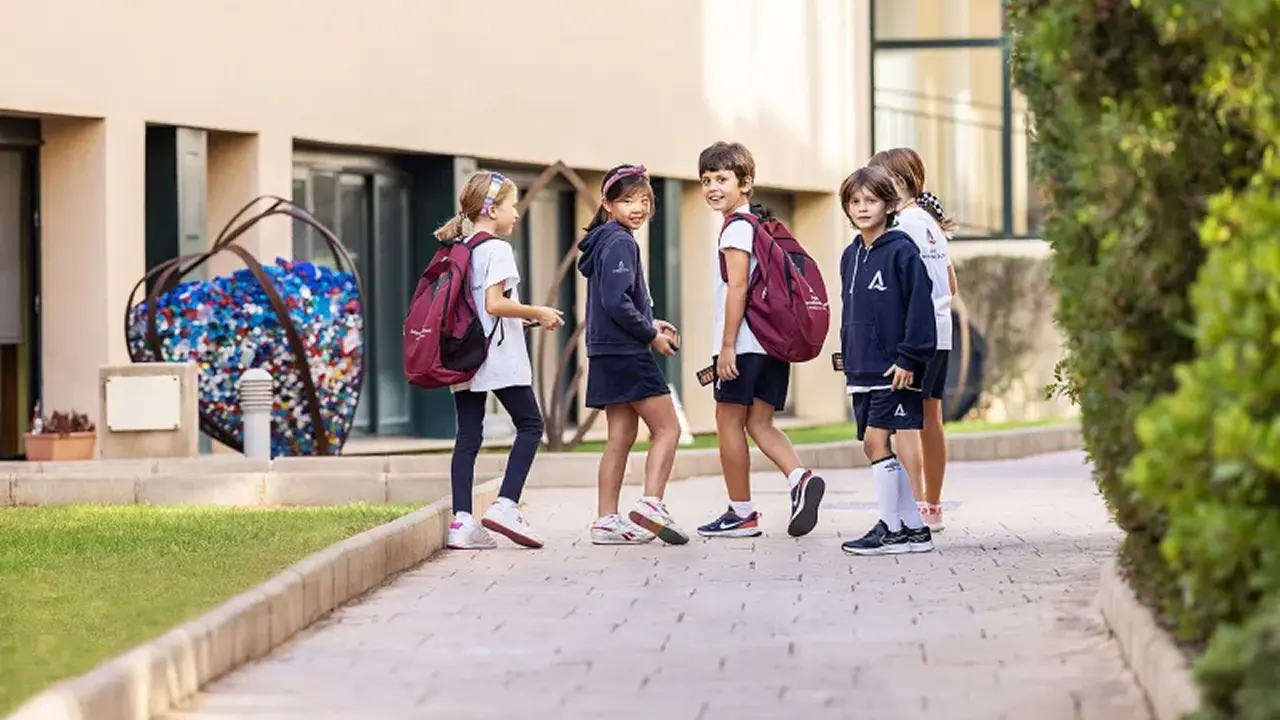 Agora School 